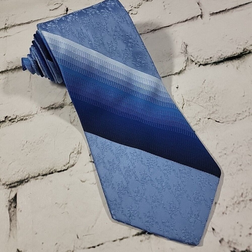 Vintage Don Loper of California Blue Diagonal Stripe‎ Neck Tie